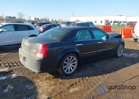2010 Chrysler 300C Srt8 z USA, uszkodzony, nr VIN 2C3CA7CW1AH141440